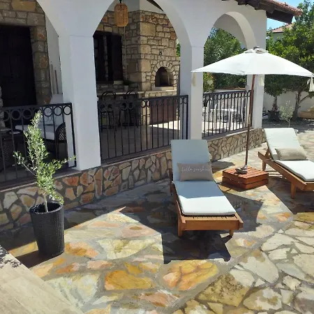 3-bed Sleeps 5 Annie's Hse Ortaca Hébergement de vacances