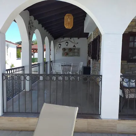 3-bed Sleeps 5 Annie's Hse Ortaca Hébergement de vacances