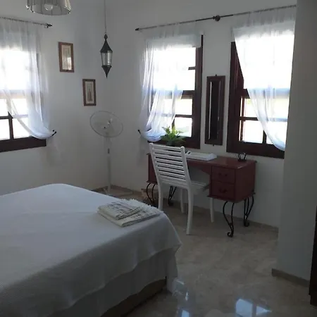 3-bed Sleeps 5 Annie's Hse Ortaca
