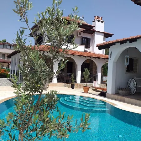Holiday home 3-bed Sleeps 5 Annie's Hse Ortaca